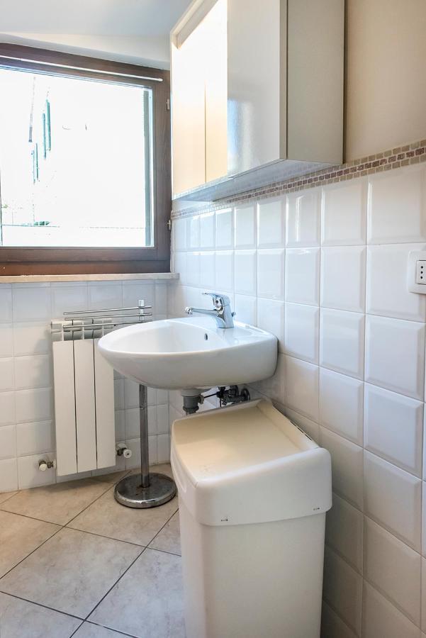 S130 - Sirolo, Deliziosa Villetta Con Terrazzo Eksteriør billede